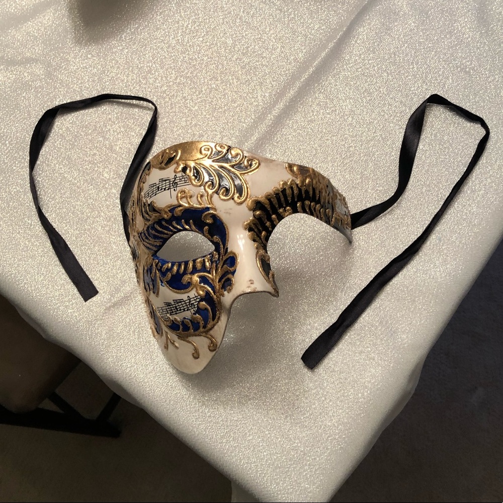 Masquerade mask